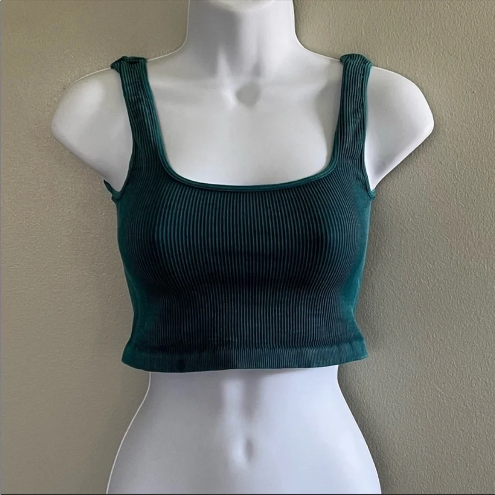 Free People Movement Happiness Runs Square Neck Crop Tank in Jewel NWOT - Picture 4 of 7
